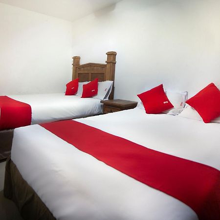 Hotel Mahu Monterrey Bagian luar foto