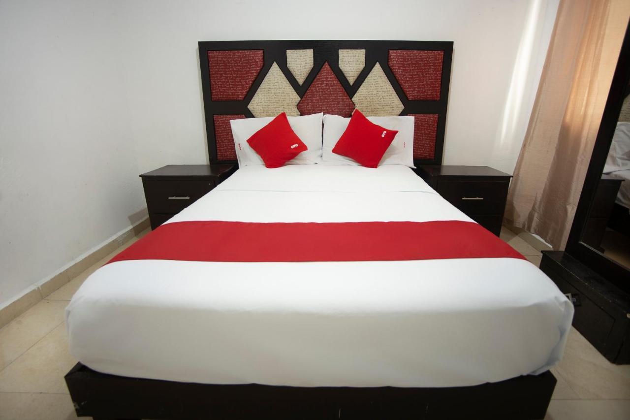 Hotel Mahu Monterrey Bagian luar foto