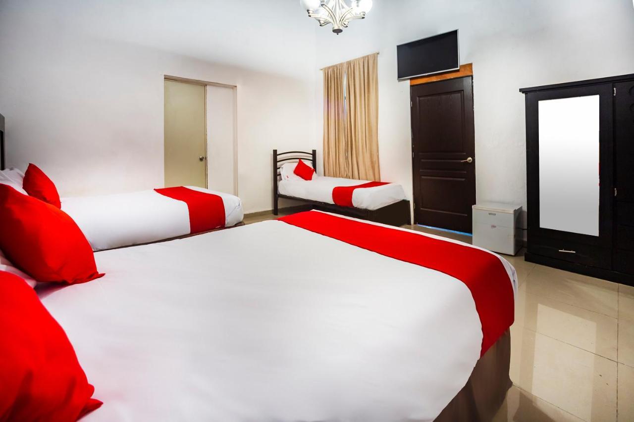 Hotel Mahu Monterrey Bagian luar foto