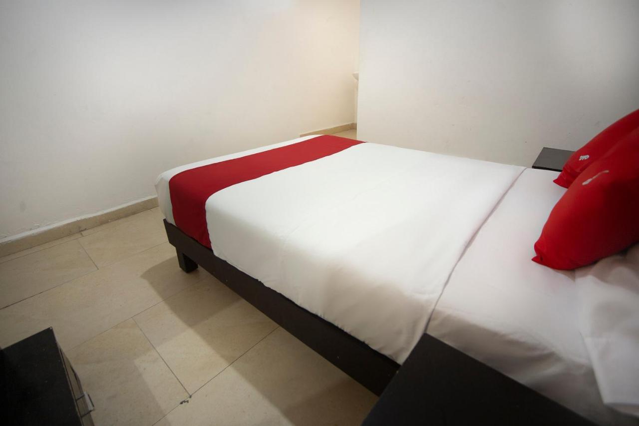 Hotel Mahu Monterrey Bagian luar foto