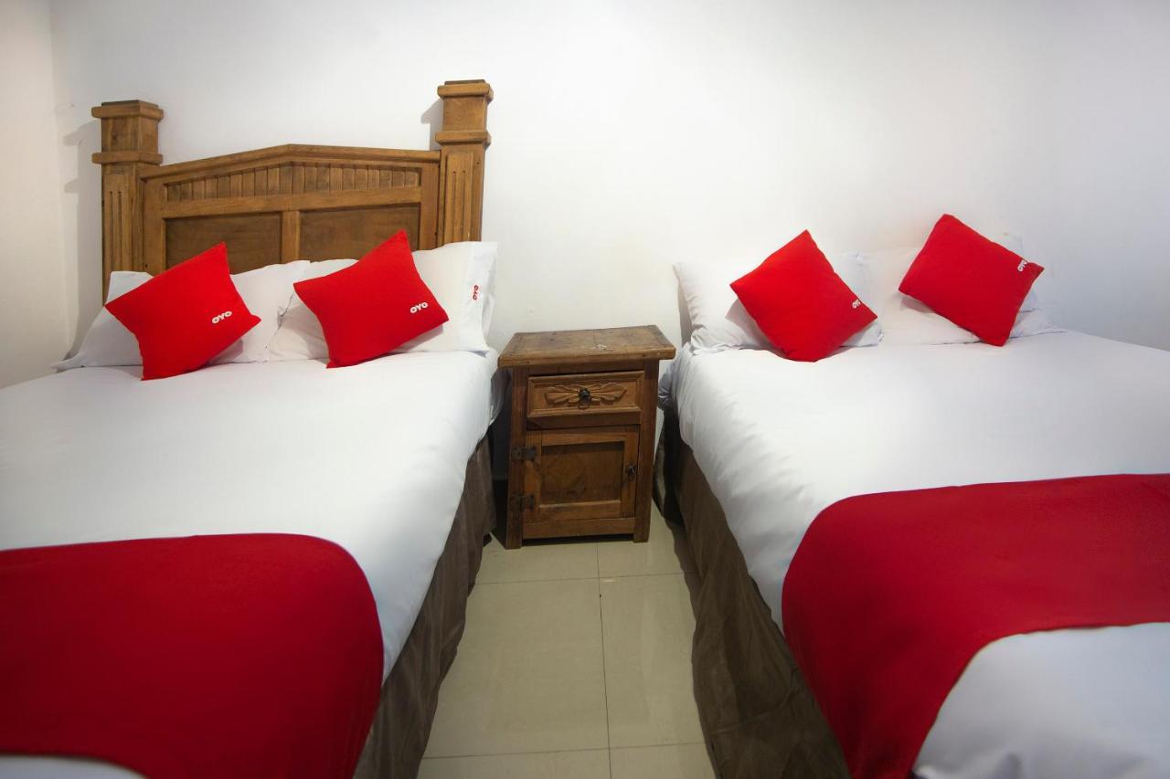 Hotel Mahu Monterrey Bagian luar foto
